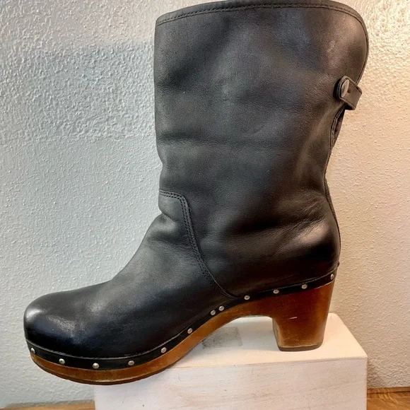 UGG Lynnea Leather Shearling Boot Studded Chunky Wooden Heel Moto Sz 11 Western - Picture 2 of 14
